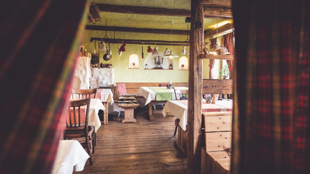 Zlín Penzion A Restaurace U Johana מראה חיצוני תמונה
